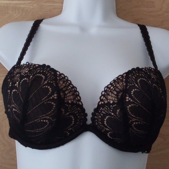 Wonderbra Push-Up Bra - EUC - Picture 10 of 12